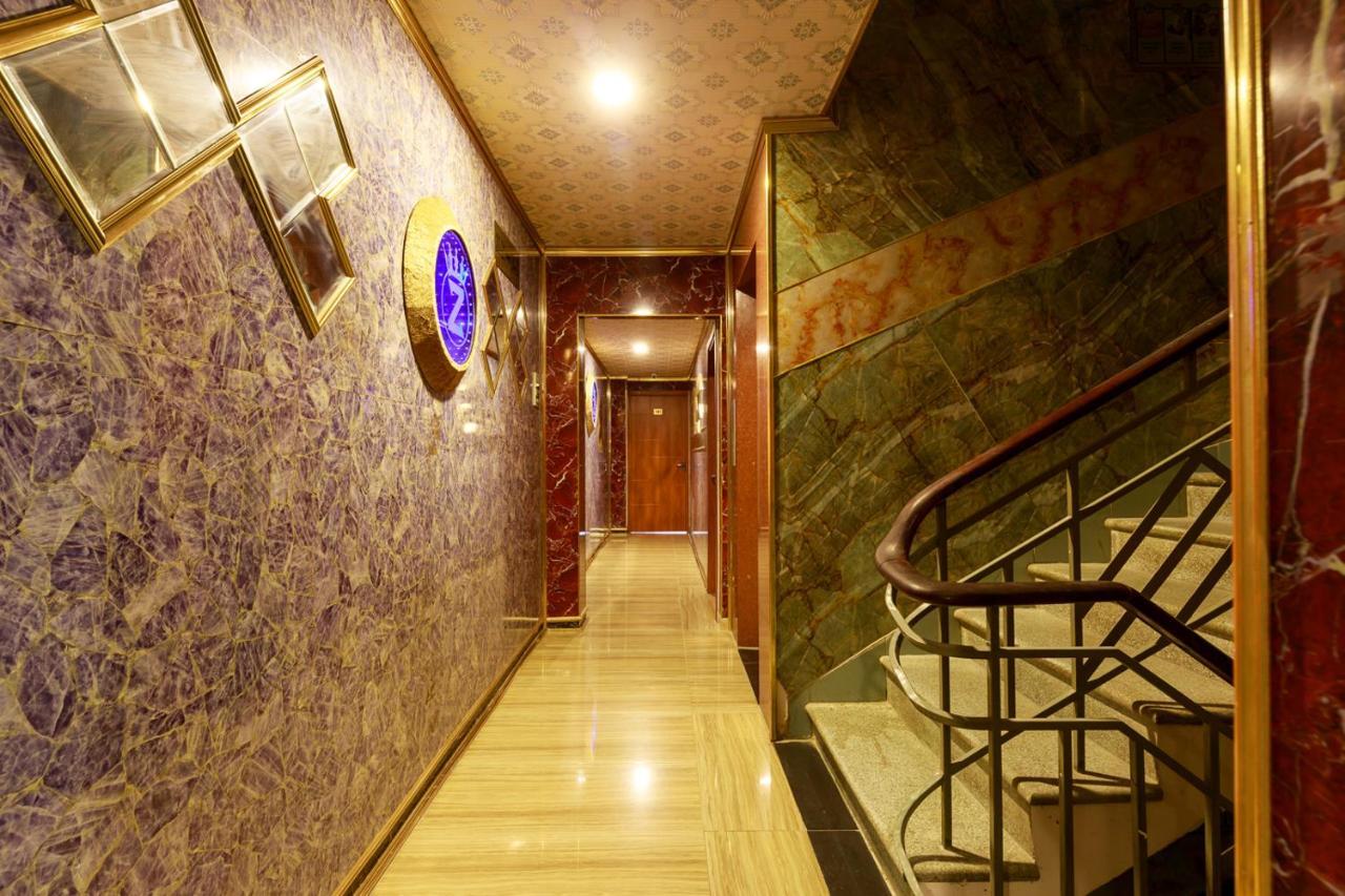 Venus Hotel & Massage - Bui Vien Walking Street Ho-Chi-Minh-Stadt Exterior foto